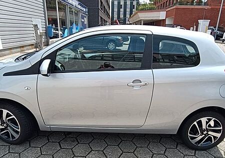 Peugeot 108 Style VTi 82 Style