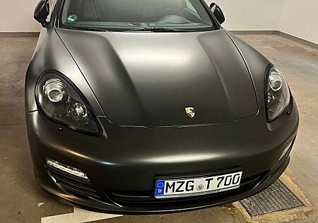 Porsche Panamera S