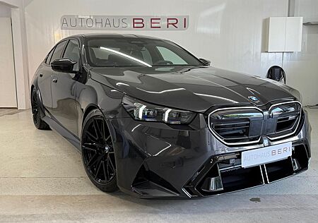 BMW M5 Lim. Carbon*B&W*M Drivers