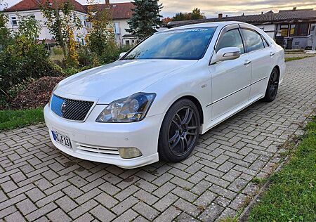 Toyota Crown Athlete JDM RHD TÜV NEU