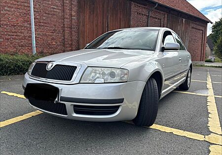 Skoda Superb 2.0 - TÜV 05/27 AHK gasanlage