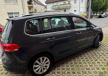 VW Touran Volkswagen 2.0 TDI SCR DSG Highline Highline