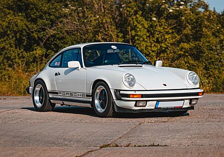 Porsche 911 Urmodell 911 3,2 Carrera Coupe