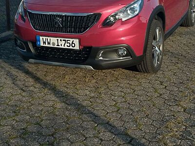 Peugeot 2008 Allure BlueHDi 120 STOP & START Allure/AHK