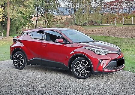 Toyota C-HR 2.0-l-VVTi Hybrid Team Deutschland