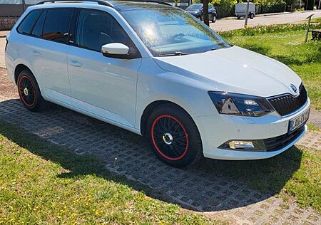 Skoda Fabia 1.2l TSI 81kW Joy Joy