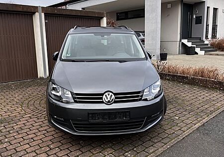 VW Sharan Volkswagen 2.0 TDI SCR 4MOTION BMT Highline Highline