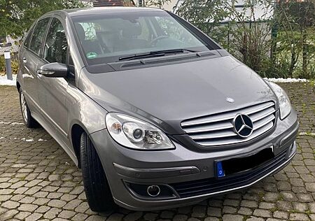 Mercedes-Benz B 170