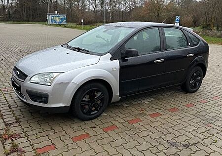 Ford Focus 1,6 Ghia Ghia