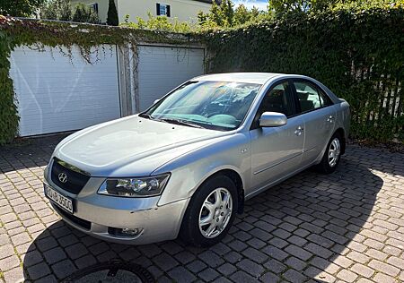 Hyundai Sonata 2.4 GLS Automatik Leder Klima SHZ