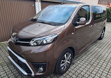 Toyota Pro Ace Proace (Verso) 2,0-l-D-4D 130kW L1 Team Deut...