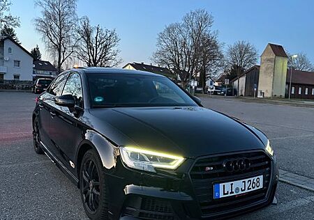 Audi S3 TFSI S tronic quattro Sportback - Panorama