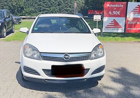 Opel Astra . Angaben ohne Gewähr