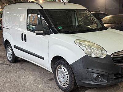 Opel Combo D Kasten 1.4l L1H1 2,2t*ERST 68TKM*AHK*TÜV