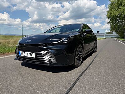 Toyota Camry 2.5 HEV Executive Vollausstattung