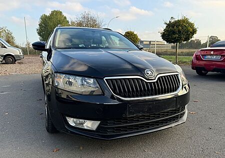 Skoda Octavia 1,6 TDI Automatik Navi Teilleder