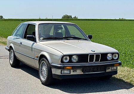 BMW 325e e30 Klappfenster ohne SSD H Kennzeichen