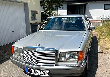 Mercedes-Benz 300 W126 300SE