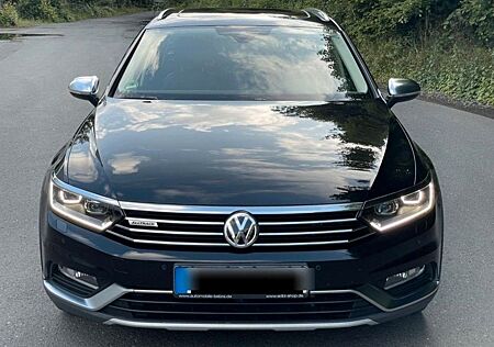 VW Passat Alltrack Volkswagen 2.0 TDI SCR 176kW DSG 4MOT A...