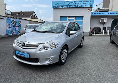 Toyota Auris vom Rentner !5780km Original Nachweisbar!