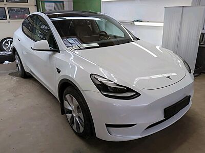 Tesla Model Y RWD | 8-Fach