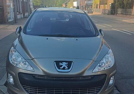 Peugeot 308 SW Platinum 120 VTi Automatik Platinum