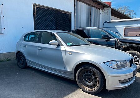 BMW 116d ,AHK abnehmb.