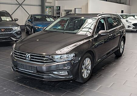 VW Passat Variant Volkswagen 2.0 TDI SCR DSG Business AHK Navi