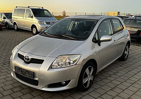 Toyota Auris Sol 1.6i /AUTOMATIK/KLIMAAUTO/ZENTR