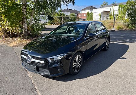Mercedes-Benz A 180 d DCT -