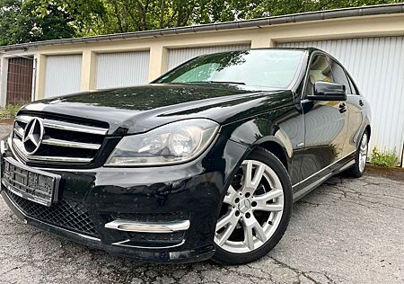 Mercedes-Benz C 250 CGI BlueEfficiency AMG Line,Voll