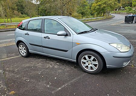 Ford Focus 1,8 Viva Viva