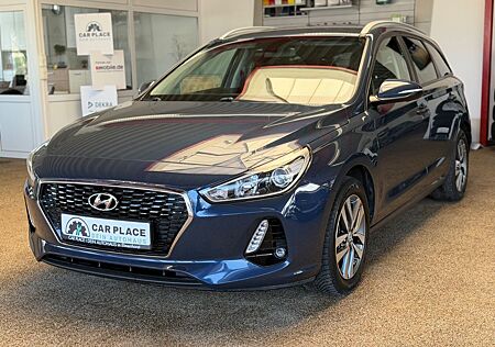 Hyundai i30 cw Family + / Automatik