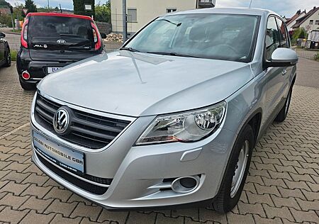 VW Tiguan Volkswagen *TREND & FUN*4MOTION*AHK*PANORAMADACH*