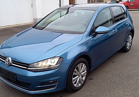 VW Golf Volkswagen 1.4TSI Highline/ 1.Hd/ Navi/ Rückfahrkamera