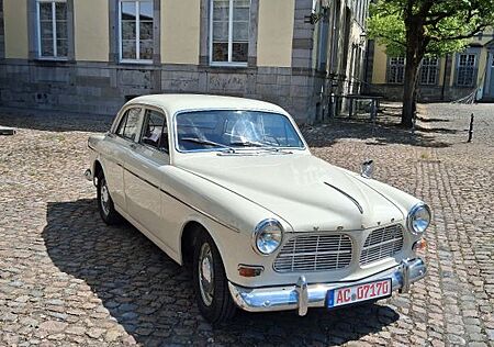 Volvo Amazon
