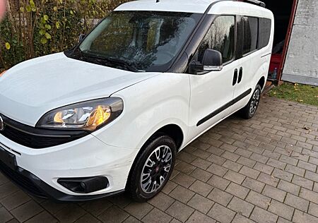 Fiat Doblo Lounge Klimaautomatic 5 Sitze