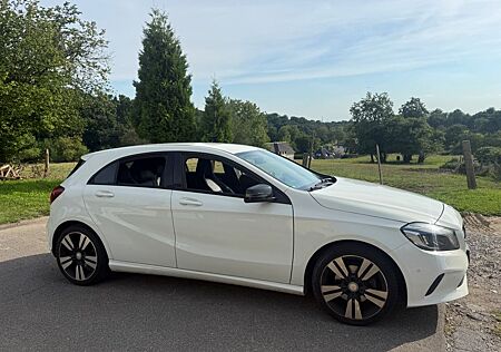 Mercedes-Benz A 200 d DCT