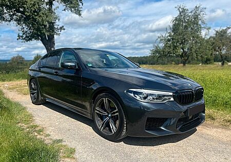 BMW M5 Carbon FondEnt. SoftClose Sitzbelüft. Harman