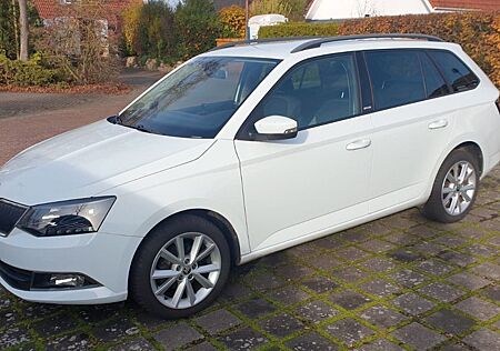 Skoda Fabia 1.2l TSI 66kW Joy Joy