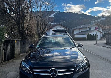 Mercedes-Benz C 200 4MATIC T Autom. -