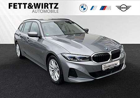 BMW 330e Touring DAProf.|HiFi|ParkingAss.|LCProf.