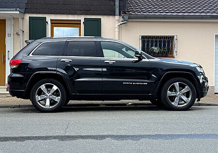 Jeep Grand Cherokee Overland 3.0 CRD SCHIEBEDACH AHK