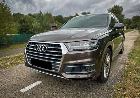 Audi Q7 3.0 TDI quattro tiptronic -