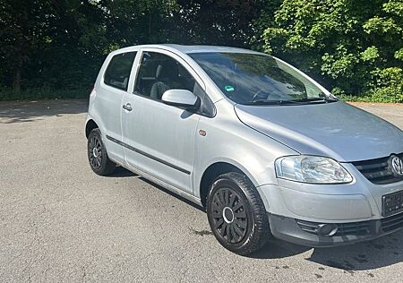 VW Fox Volkswagen 1.2 Benzin TÜV neu