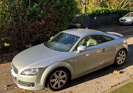 Audi TT Coupe 1.8 TFSI -