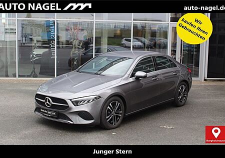 Mercedes-Benz A 180 Limo Progressive +LED+KAMERA+NAVI+SITZH.+