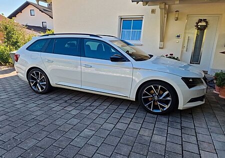 Skoda Superb 2.0 TDI SCR DSG SportLine Combi SportLine