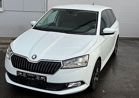 Skoda Fabia *DSG*NAVI*APPLE*ANDROID*KAMERA*KEYL*LED*ACC