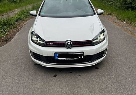 VW Golf Volkswagen 2.0 TSI GTI GTI